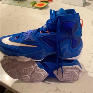 Nike LeBron 13’s new only worn once